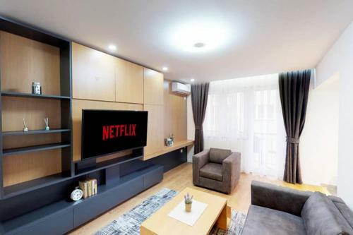 Lina - Prn, City Park Apartment