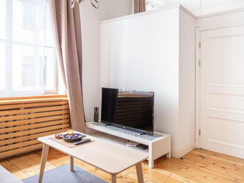 Design Meets Comfort - Prestigious City Center Apartment