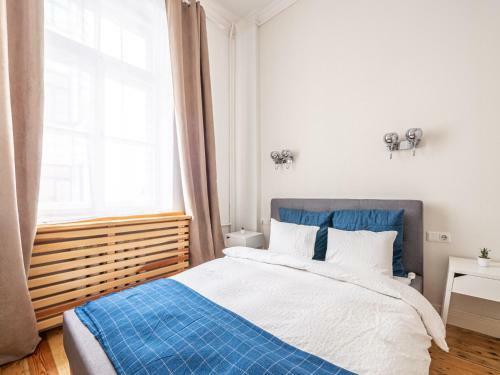 Design Meets Comfort - Prestigious City Center Apartment