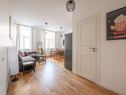 Charming Baron's Residence Apartment