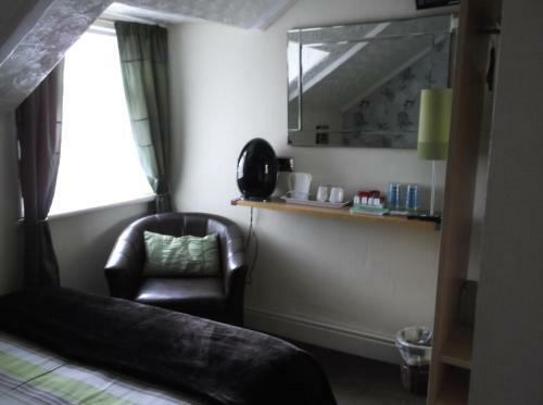 Hostal Ash Lea Hotel