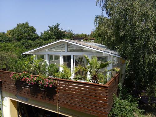 Greenhouse Just 15 Min From The Old Town