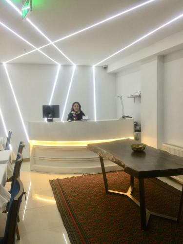 Bed & Breakfast Lily Airport Otel