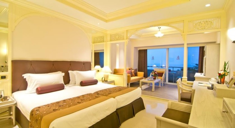 Royal Cliff Beach Hotel