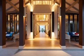 Hotel Amari Palm Reef Resort