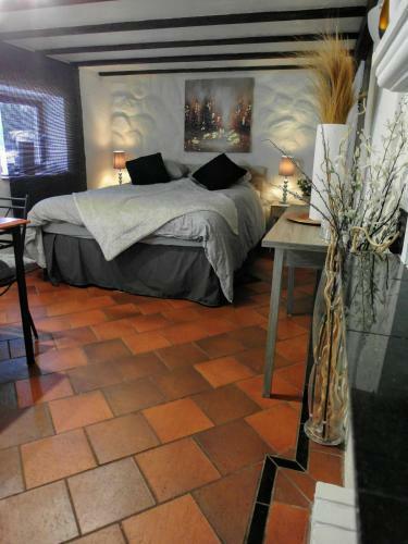 Charming 2-bed Apartment In Faervik South Norway
