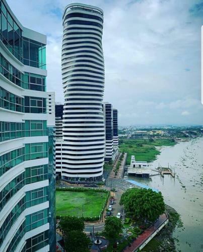 Apartamentos Ecusuites Family Depto Resort Riverfront Gye