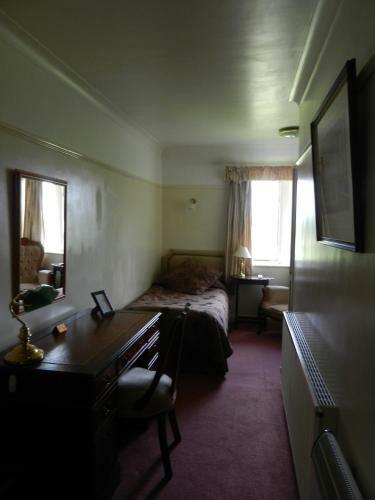 School House Hotel & Restaurant