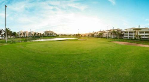 Golf Ville - Beach Park Luxury Apartment