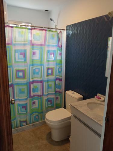 Casa Las Toscas 4 Dorm. 2 Ba�os, Fondo, Parrillero
