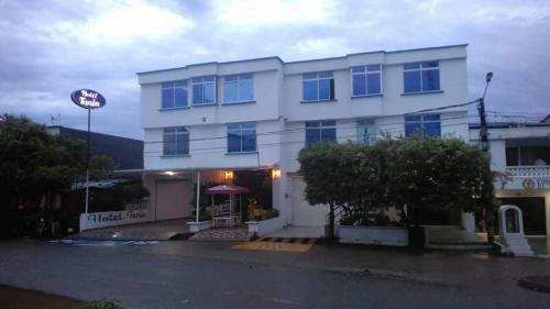 Hotel Tania