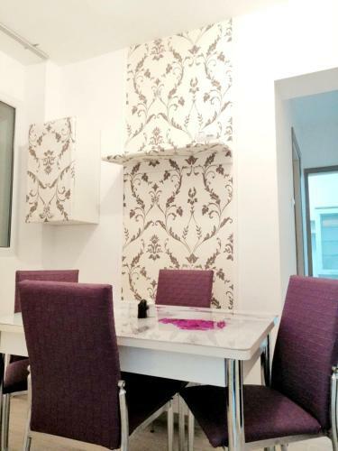 2 Rooms Apartment Telecabinei Busteni