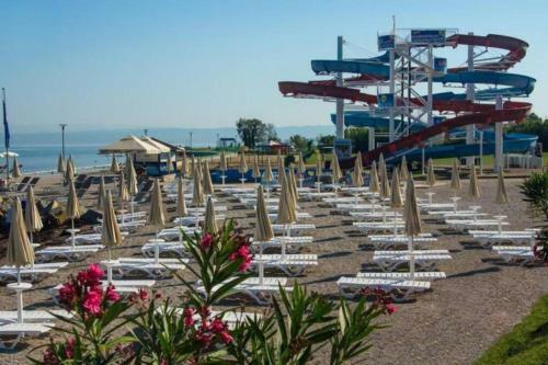 Apartamento ? 5 Min. Walk To Beach, Queen Bed+sofa, Ac, Garage