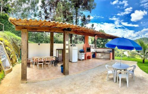 Casa de Campo Em Condom�nio Fazenda