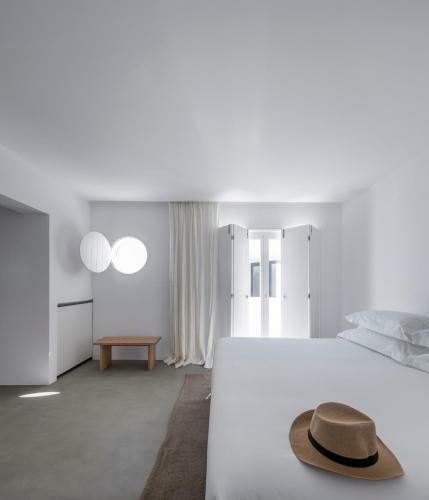 Hostal Casas Caiadas | Open House