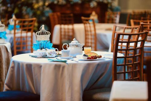 Grimscote Manor Hotel
