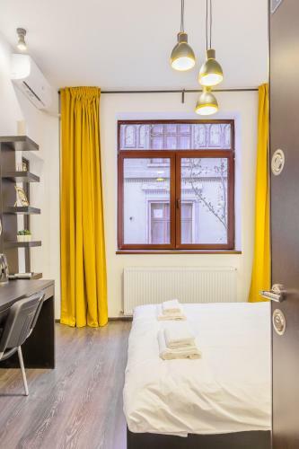 Apartamento Ch�teau: Upscale Suites In Bucharest's Historical Center!