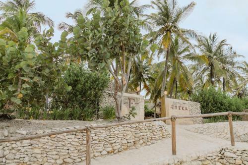 �teka Slow Beach Hotel