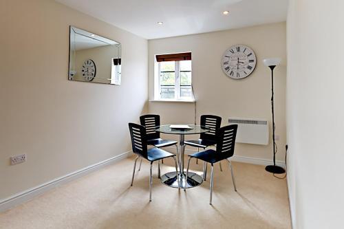 Apartamentos Flexi-lets@wallis Square, Farnborough