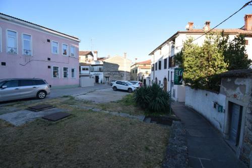 Secret Garden Apartment
