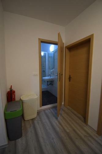 Secret Garden Apartment