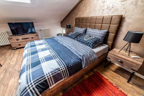 Ivi Place Apartments