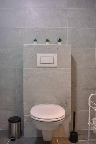Ema Apartment / Quiet, Lovely And Cozy