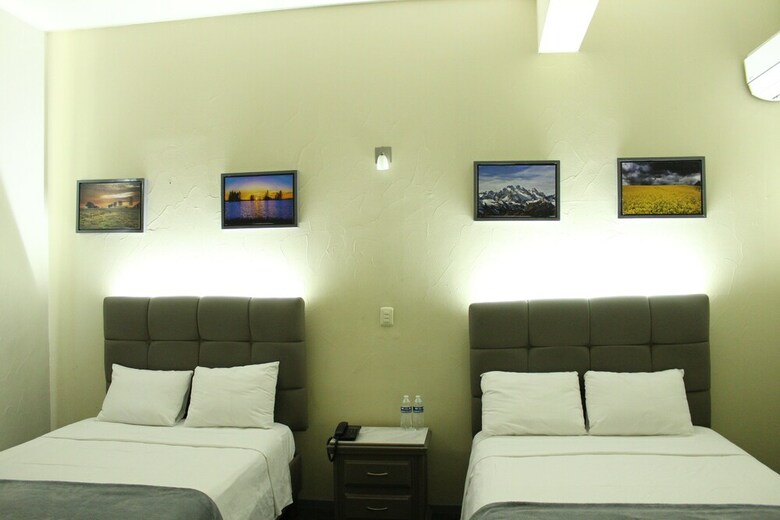 Hotel Plaza Del Arco