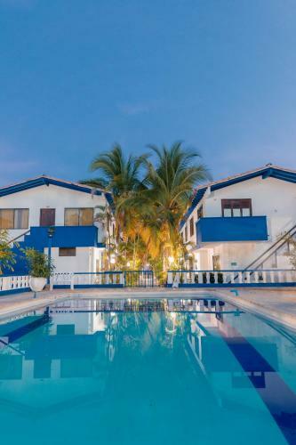 Hotel Playazul Cove�as