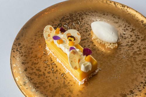 Rushton Hall Hotel And Spa