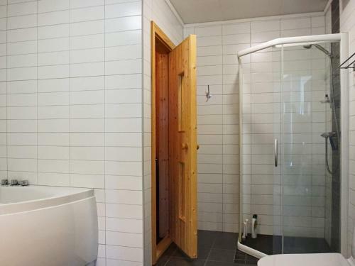 Holiday Home Bovallstrand V