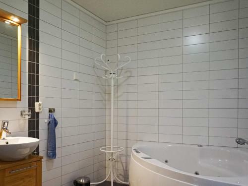 Holiday Home Bovallstrand V