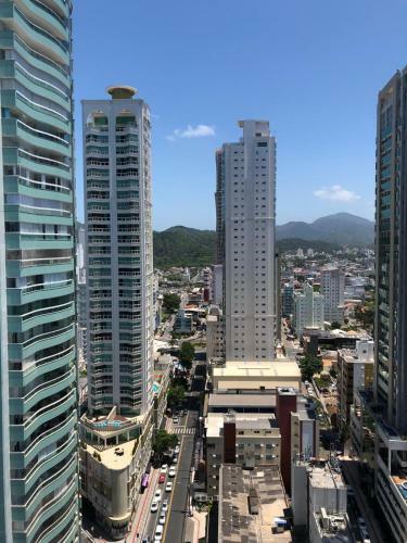 Amplo Apartamento Quadra Mar - Vista Mar