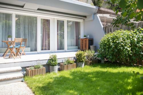 Family Apartment With Garden