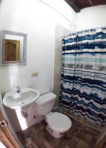 Albergue Iguana Beach House