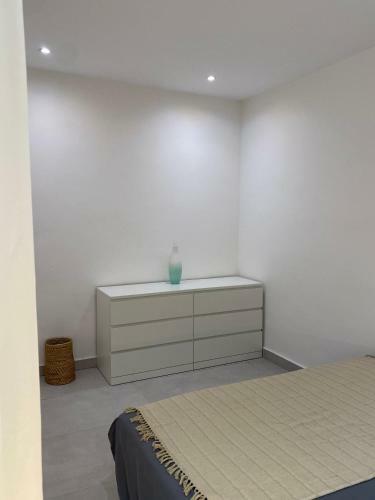 Lovely 3 Bedroom Apartment With Free Wifi