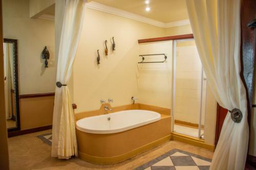 Chobe Safari Lodge