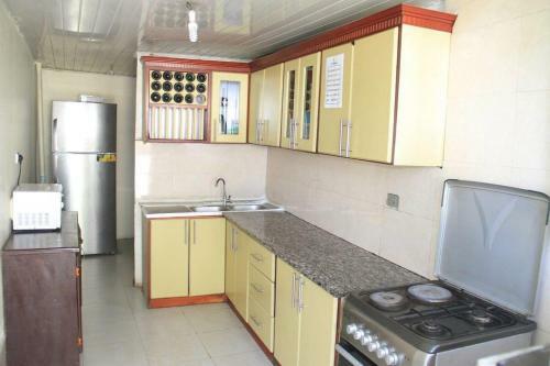 Hostal Avi Pension