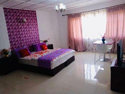 Hostal Zunox Guest House