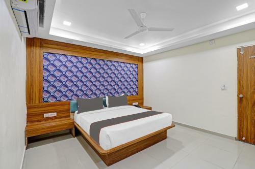 Collection O 84057 Hotel Grand