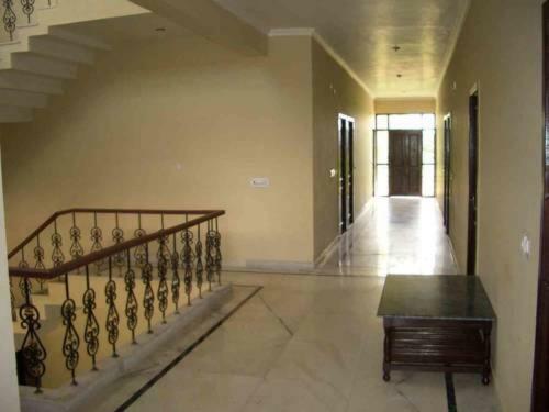 Gaurav Hotel