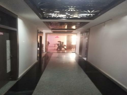 Oyo 80658 Shivhare Hotel And Guest House