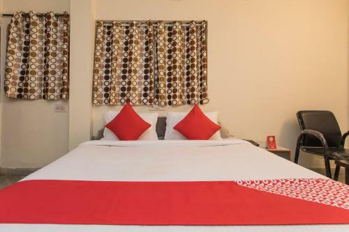 Oyo 18333 Hotel The Awesome
