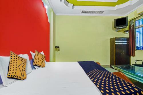 Spot On 62077 Hotel Ratnakar Plaza