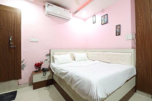 Oyo Flagship 86209 Hotel Manveer