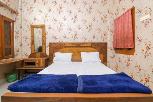 Spot On 46266 Hotel Poonam