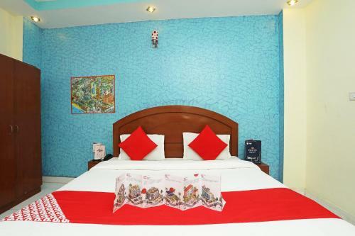 Oyo 24274 Hotel Neel Ganga