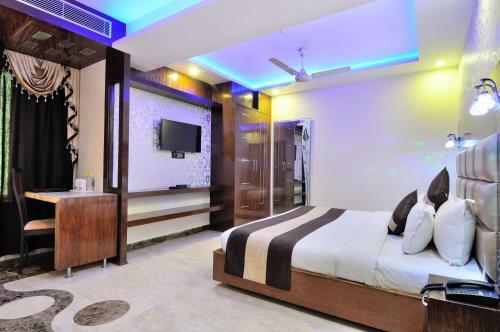 Hotel Crystal Ganga Heights - 1.5 Km From Har Ki Pauri