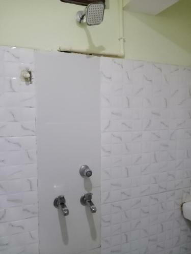 S S Hotel And Restaurant By Wb Economy