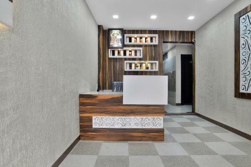 Oyo 82307 Hotel Zodiac
